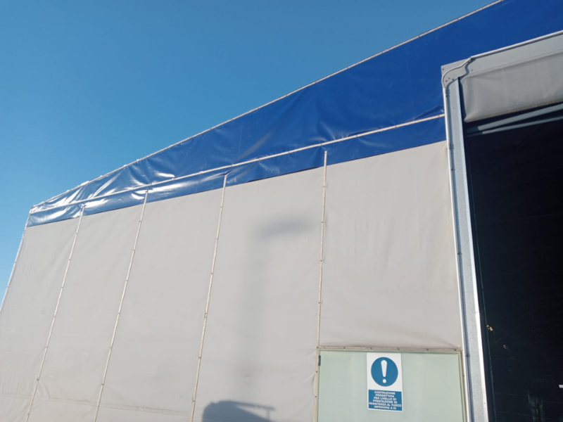 COPERTURA PVC ESTERNA AZIENDALE